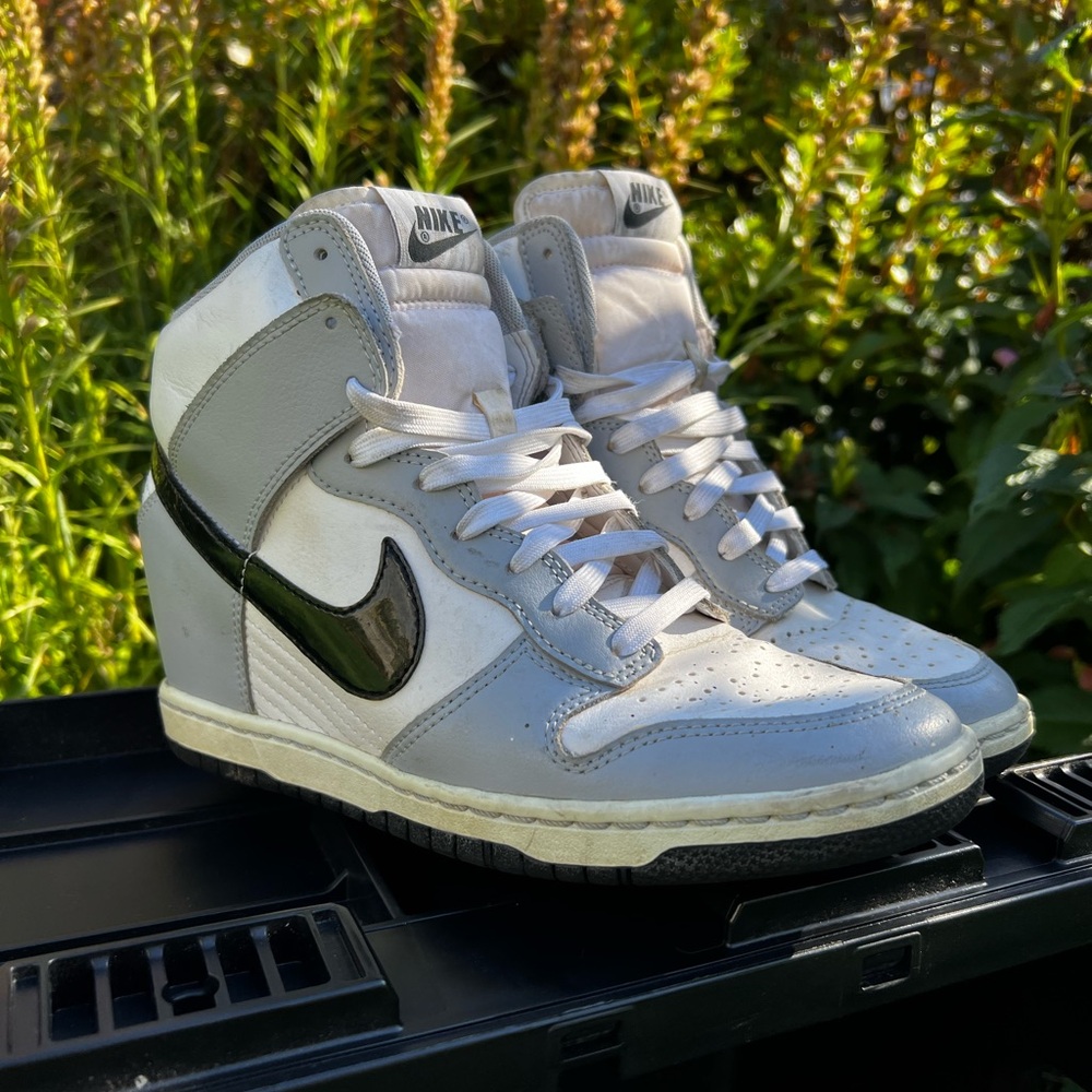 Nike Dunk High Sky Hi Hidden Wedge Shoe Wolf Gray Women 8 (528899-011)